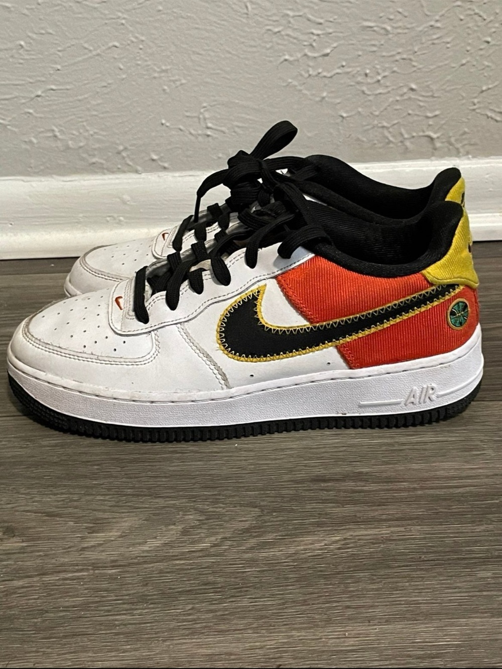 Nike Raygun Low-Top Sneakers White Black Orange Yellow